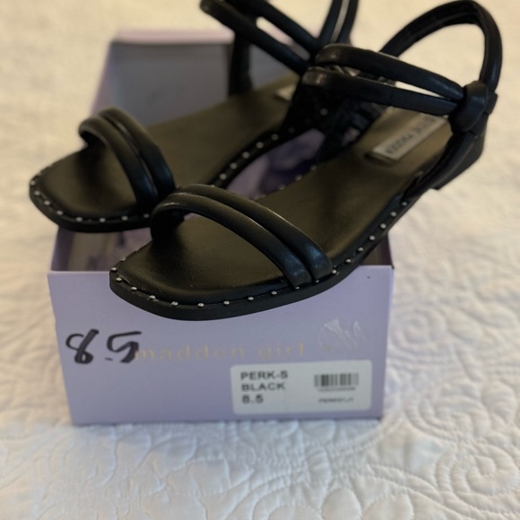 Steve Madden Shoes - 💥🔥Steve Madden Black Sandals🔥💥